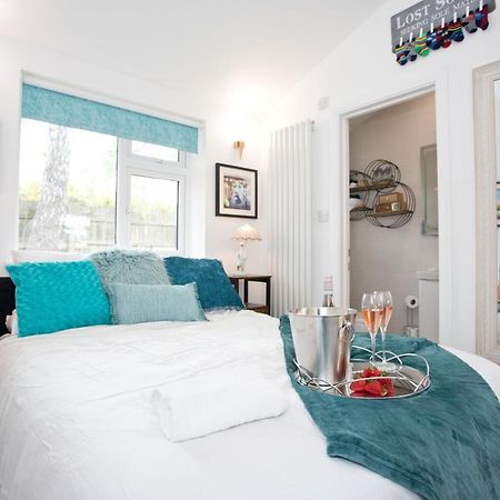 The Bearded Goat Den - A Rural Retreat At This Modern Holiday Cottage Saint Leonards Exterior photo
